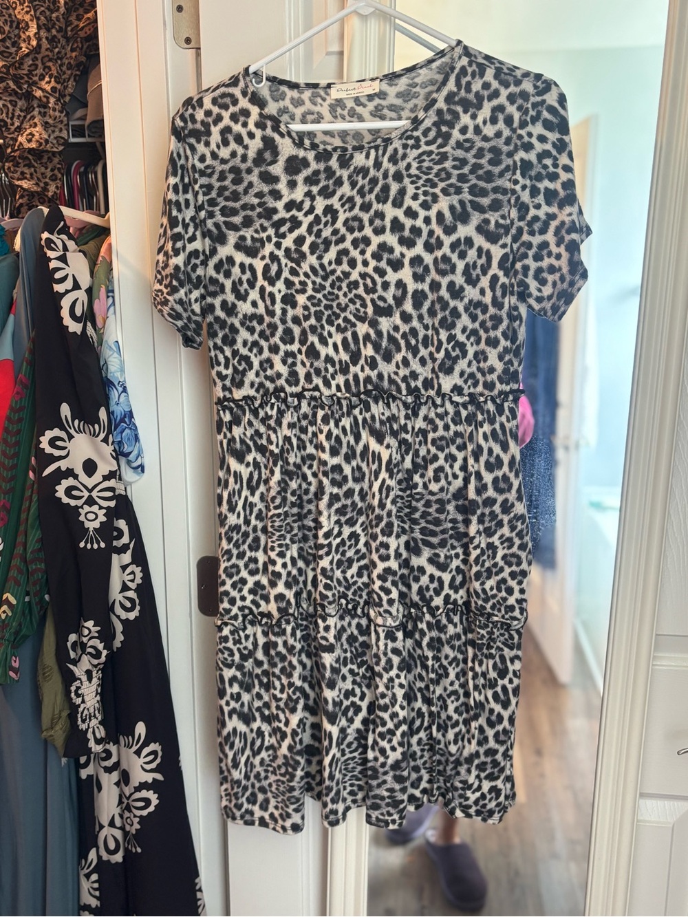 Leopard Print Tiered Short Sleeve Dress - Black & White